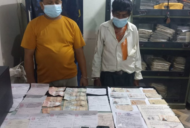 १ लाख ३० हजारमा नक्कली नागरिकता बेच्ने गिरोह विराटनगरबाट पक्राउ