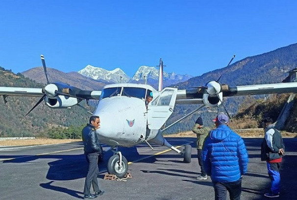 फाप्लु विमानस्थलमा १७ दिनपछि पुनः उडान सुरु