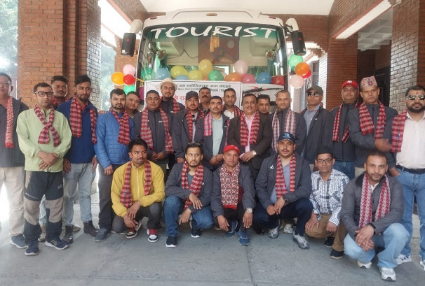 काठमाण्डौदेखि रारासम्म पर्यटक बस सञ्चालन सम्भाव्यता अध्ययन यात्रा सुरु