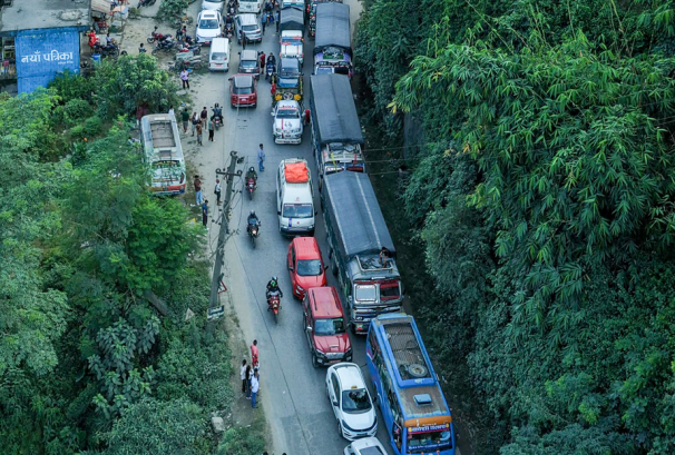 गल्छी–बैरेनी खण्ड एकतर्फी खुल्यो, साँझसम्म पृथ्वी राजमार्ग पूर्ण सञ्चालनको तयारी