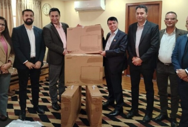 उद्योग वाणिज्य महासंघद्वारा उद्योग विभागलाई कम्प्युटर हस्तान्तरण