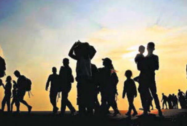 तीन हजार ७०० अफगान शरणार्थी एकै दिन स्वदेश फिर्ता
