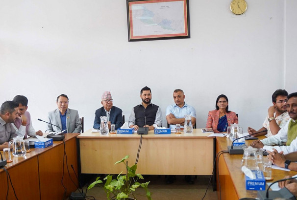 भोटेकोशी विपद्पछि दलहरू फेरि एक ठाउँमा, सिंहदरबारमा सर्वदलीय बैठक सुरु