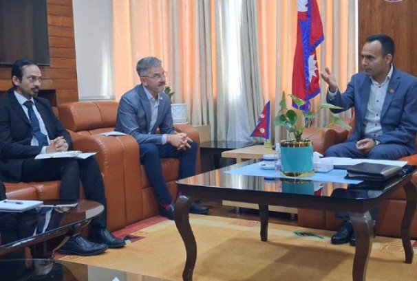 सञ्चारमन्त्री र विश्व बैँकका निर्देशकबिच भेटवार्ता