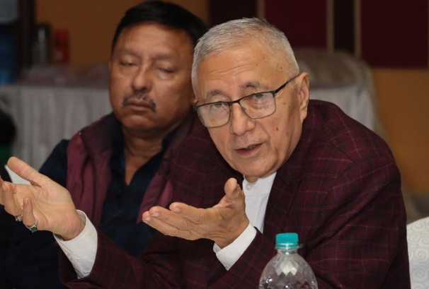 कांग्रेसमा शक्ति संघर्ष चुलिँदै, कोइराला समूहको बैठक शुरु