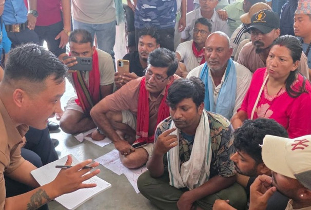 मिटरब्याज पीडितलाई जहाजबाट काठमाडौं ल्याइँदै, सरकारसँग निर्णायक वार्ताको तयारी