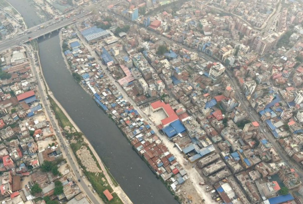 काठमाडौंमा नदी किनारका बस्ती हटाइँदै, शुक्रबारदेखि डोजर चल्ने