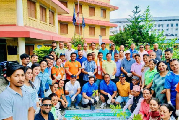 रोटरीयनहरूले एकैदिनमा रोपे ५० हजार बिरुवा