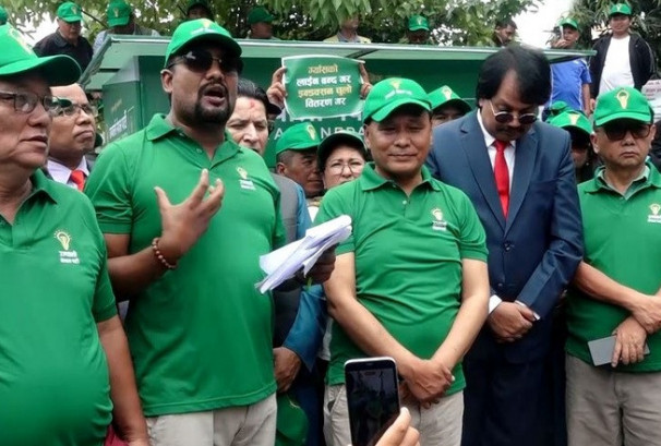 विद्युत्‌मा लगाइएको कर खारेजीको माग गर्दै उज्यालो नेपाल पार्टीको हस्ताक्षर अभियान