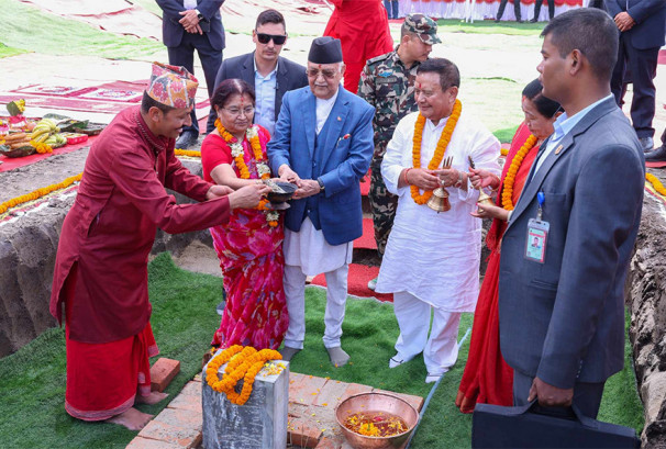 पार्टी कार्यालय बनाउन दानमा जग्गा लिएको एमालेलाई सर्वोच्चको झट्का, हक हस्तान्तरणमा रोक