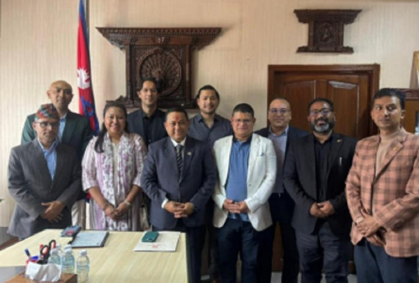 अमच्याम नेपाल र परराष्ट्र मन्त्रीबीच आर्थिक सहकार्य सुदृढीकरणबारे छलफल