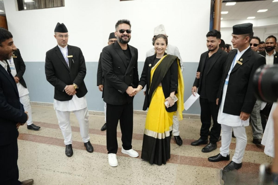 बजेटको दिन प्रधानमन्त्रीको खुट्टामा थियो १४ सयको नेपाली जुत्ता