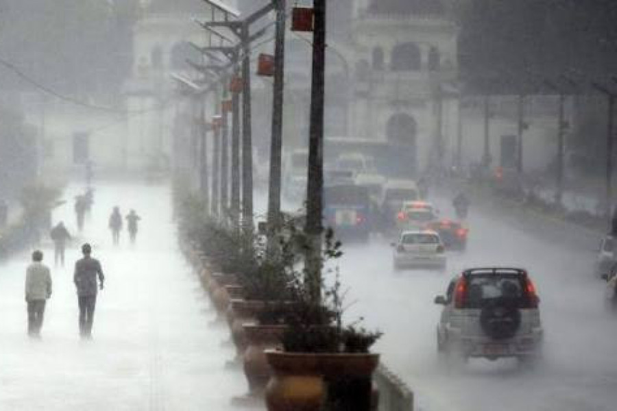 शुक्रबारदेखि मौसम उग्र बन्ने, अति भारी वर्षासम्मको सम्भावना
