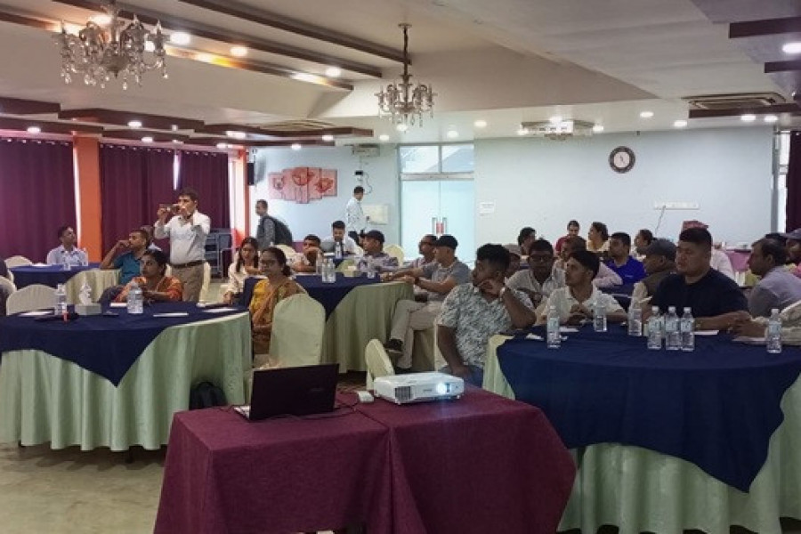 व्यवसायी भन्छन्, ‘गार्मेन्ट उद्योगमा कच्चा पदार्थ र दक्ष जनशक्तिको अभाव’