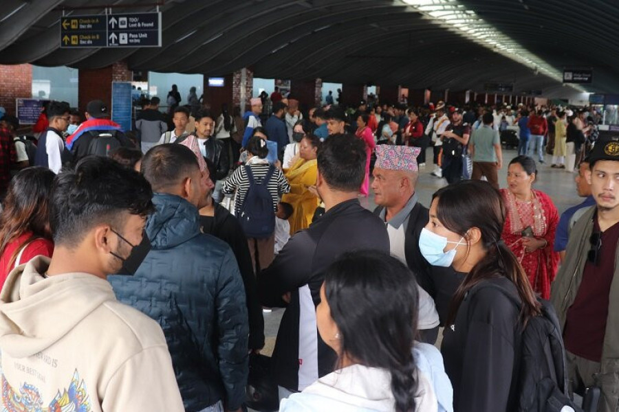 एकै महिनामा ७३ हजार नेपाली विदेशिने लाइनमा, एकतिहाइको रोजाइ युएई