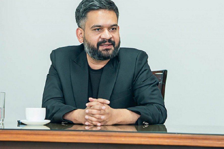 गृहमन्त्रीको राजीनामालगत्तै सुरक्षा प्रमुखहरूसँग छलफल गर्दै प्रधानमन्त्री