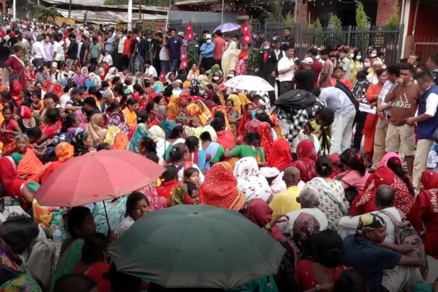 माइतीघरमा लघुवित्तपीडितद्वारा आत्मदाहको प्रयास