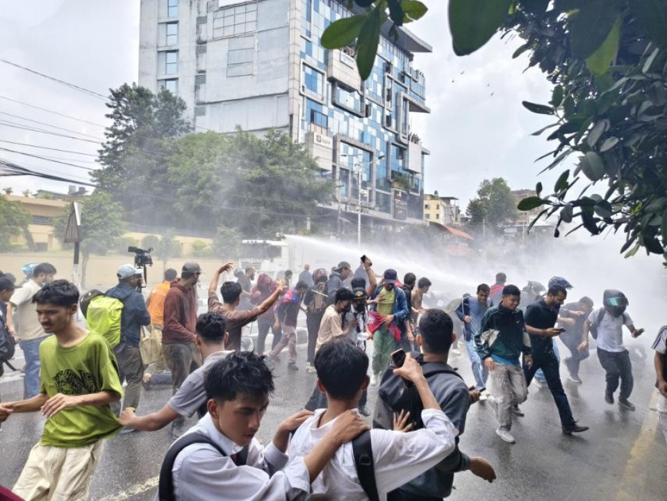 अन्तर्राष्ट्रिय मिडियामा जेनजी आन्दोलनपछिको राजनीतिक अस्थिरताको चर्चाः राजसंस्था फर्किनेसम्मको विश्लेषण