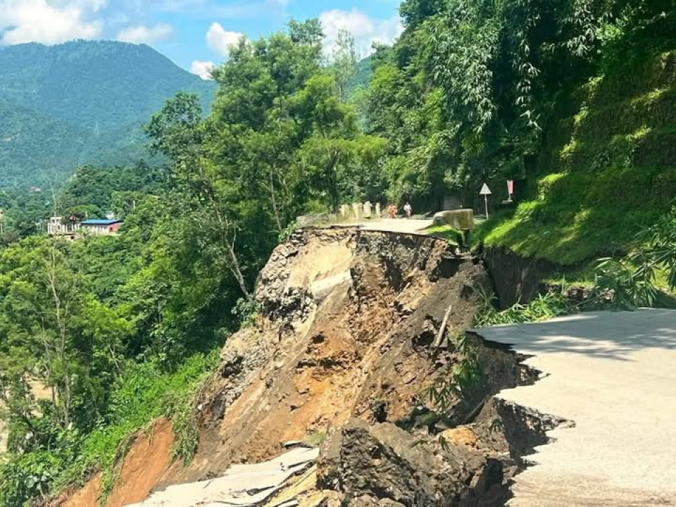 बाढीले खल्बल्यायो काठमाडौंको आपूर्ति शृङ्खला, अहिले अभावको चिन्ता–दसैँमा महँगीको डर