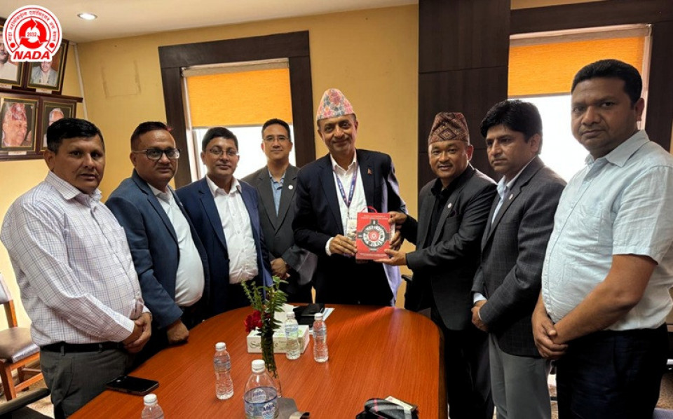 भन्सार विभागका महानिर्देशकलाई नाडाका प्रतिनिधिले भने, ‘एमआरपी स्टिकर टाँस्नु पर्ने व्यवस्था व्यावहारिक भएन’