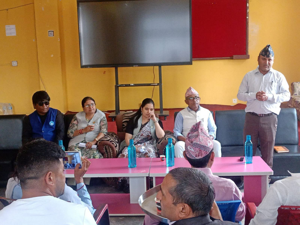 कैलाली र कञ्चनपुरका विभिन्न स्थानीय तह पुगिन् मन्त्री रावल, लालपुर्जा वितरणसम्बन्धी स्थानीय तह र जिल्ला स्तरबाट हुनुपर्ने कार्यलाई प्राथमिकता दिन गरिन् आग्रह