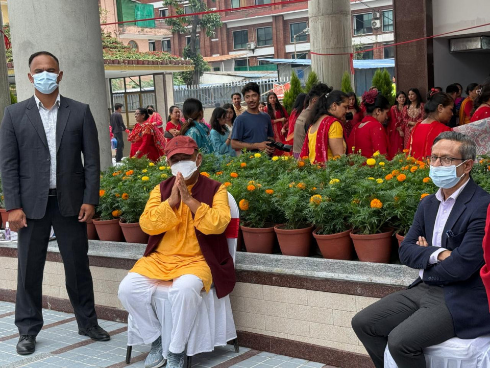 ३७ दिन अस्पताल, महिनौँ ‘आइसोलेसन’मा मीनबहादुरः टंगालको पूजामा झुल्किँदा किन अपनाइयो उच्च सतर्कता ?(भिडियोसहित)