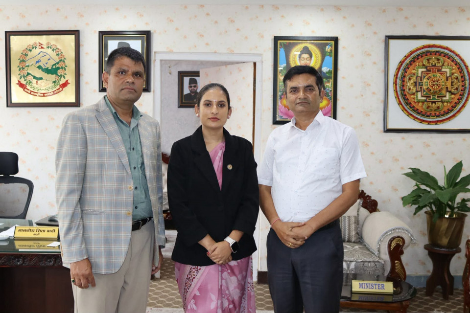 बाढी प्रभावितको पुनःस्थापना भौतिक संरचनामा मात्र सीमित नहोस् : मन्त्री बादी
