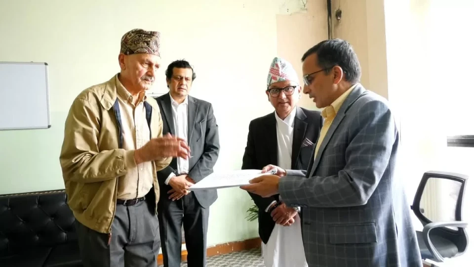 दीपक भट्टका बुवाको मानवअधिकार आयोगमा निवेदन, निष्पक्ष न्याय र मौलिक हक संरक्षणको माग