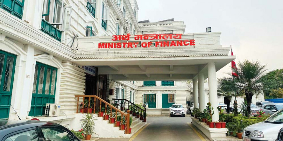 प्रदेश र स्थानीय तहका लागि ४ खर्ब २४ अर्बभन्दा बढी वित्तीय हस्तान्तरण विनियोजन