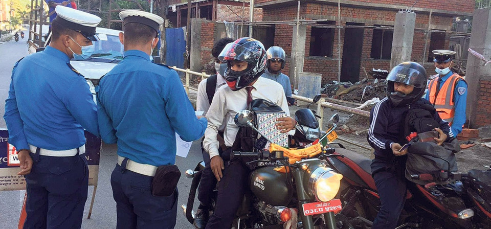 बितेको २४ घण्टामा २ हजार २२३ सवारीचालक कारबाहीमा, रु १८.८१ लाख राजस्व संकलन