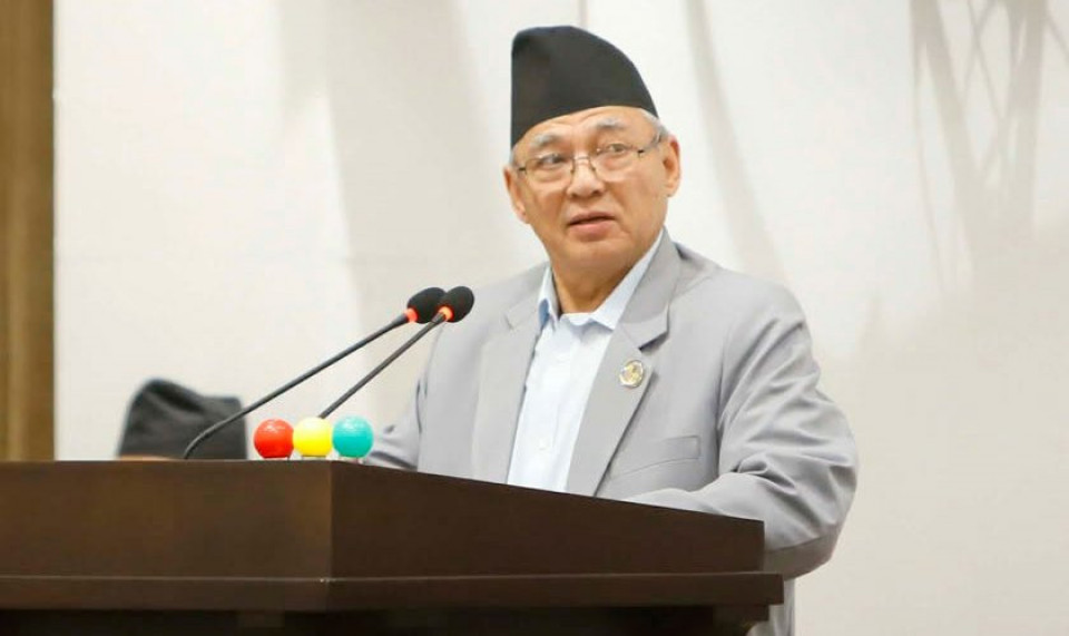 एमाले संकटमा: बादलको अभिव्यक्तिले पार्टीभित्र आगो