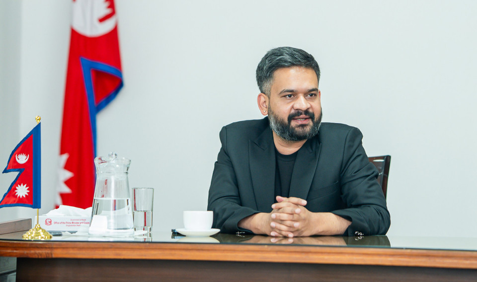 शाहको सचिवालयमा शक्ति सन्तुलन: सल्लाहकार थोरै, स्वकीय धेरै