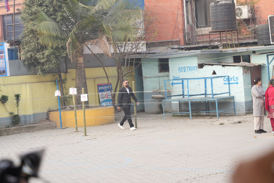 बालेन सवार हेलिकोप्टर निर्वाचन आयोगले फर्काएको खुलासा, अनुमति नलिई उडेका थिए !