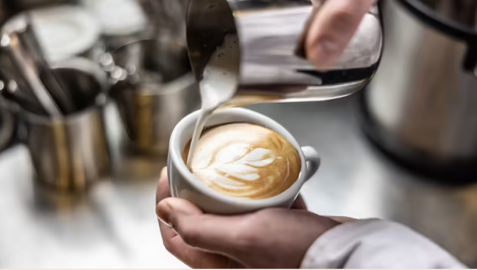 सुनभन्दा ठूलो उछाल ! अमेरिकामा कफी पिउनु अब अत्यधिक महंगो