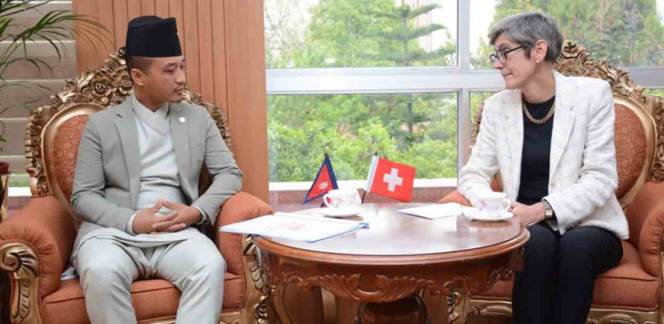 स्वीस बैंकमा नेपालीले भ्रष्टाचार गरी थन्क्याएको रकम फिर्ता ल्याउने कार्यमा सहयोग गर्न राजदूतसँग गृहमन्त्रीको आग्रह