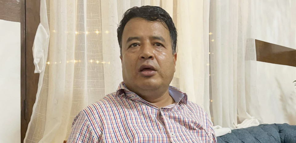 महेश बस्नेतलाई पक्रन सादा पोशाकमा प्रहरी खटाइयो, सूइको पाएका बस्नेत एकाएक भूमिगत