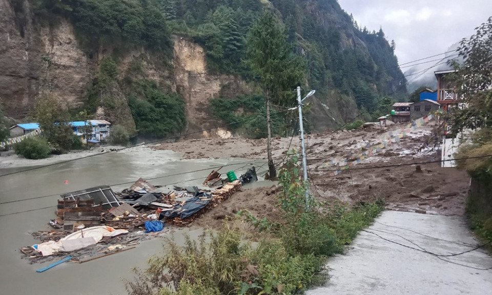 चामेमा थुनिएको मर्स्याङ्दीबाट पानी बग्न थाल्यो, तटीय क्षेत्रमा सतर्कता जारी