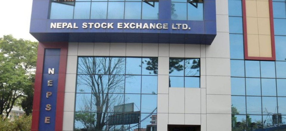 शुक्रबार पनि सेयर बजार खुलाउने निर्णय, स्टक डिलरलाई सहज हुने संसोधन पनि पास