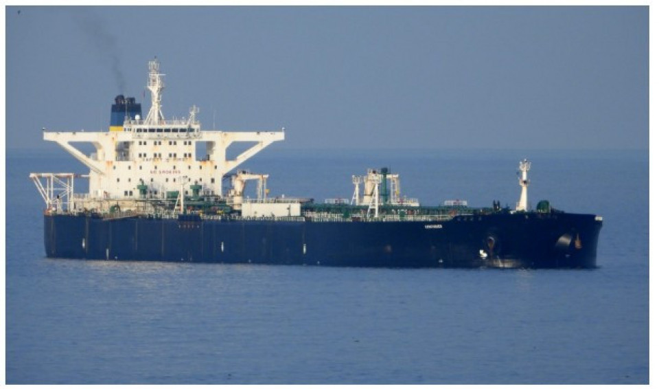 अमेरिका-रुसबीच तेल ट्याङ्करलाई लिएर तीव्र तनाव, अमेरिकी फौजले रुसी झण्डावाला ट्याङ्कर कब्जामा लियो !