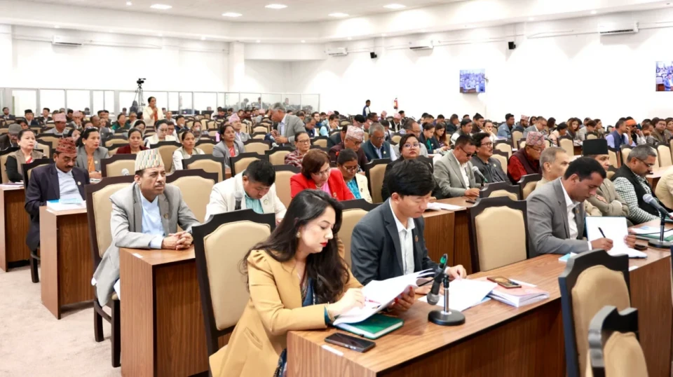 संसदमा सांसदको उपस्थिति पातलिएपछि रास्वपाले थाल्यो हाजिरी छानबिन