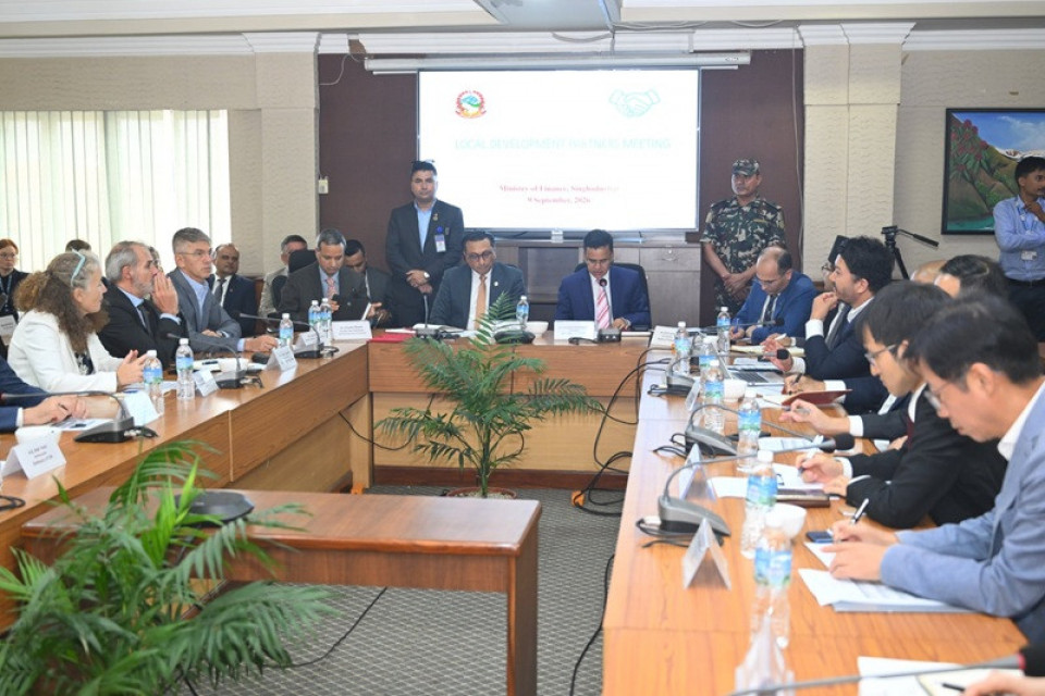 रसुवा बाढीपछि पुनरुत्थानका लागि विकास साझेदारसँग अर्थमन्त्रीको छलफल