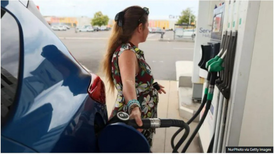 तेलको मूल्य फेरि १०० डलर माथि, अमेरिका–इरान वार्तामा विरोधाभासी दाबीले बजार अस्थिर