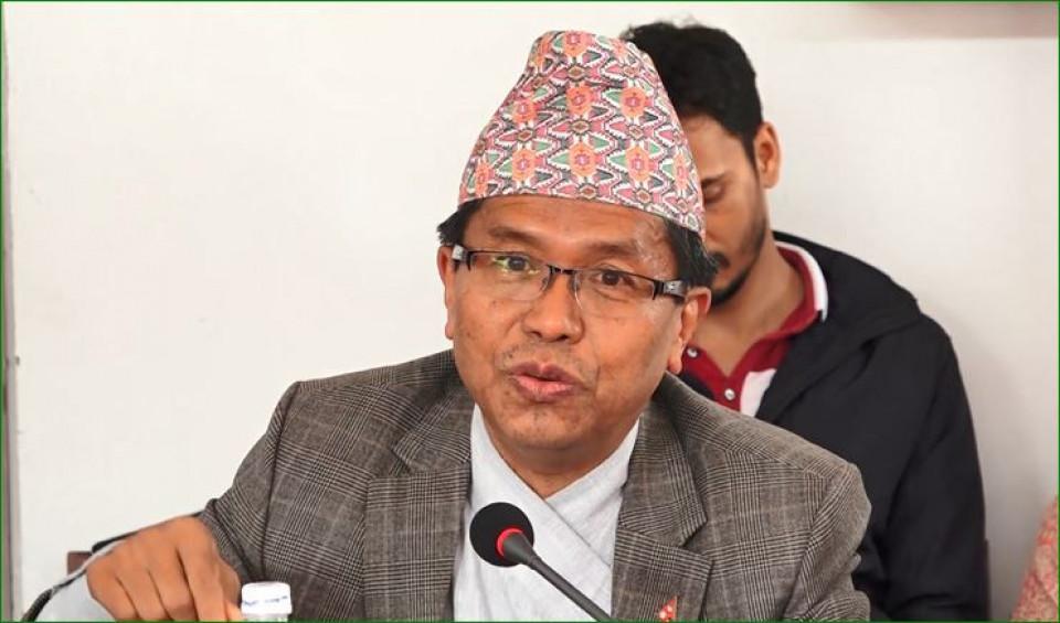 राष्ट्रबैंकका कर्मचारीलाई थर्काउँदै अख्तियार प्रमुखले सोधे- 'गभर्नरले त्यत्रा विधि फाइल किन थन्काएको ? कारबाही गर्न किन डराएको ?'