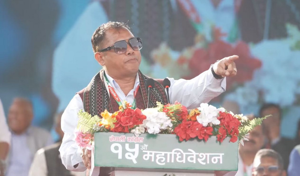 ‘कपाल फुलेका र काला दुवै पुस्ताले देश बनाउने छनक देखाएनन्’ : रेशम चौधरी