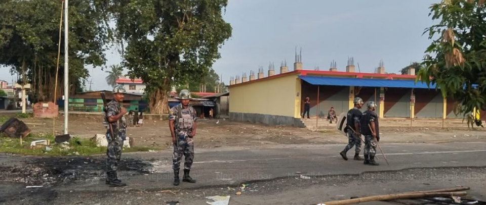 देवानगञ्ज झडपपछि सुनसरीका पाँच क्षेत्रमा अनिश्चितकालीन कर्फ्यु