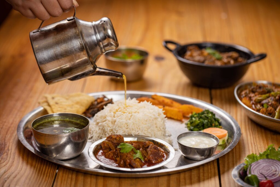 दशैंमा यसरी तयार पार्न सकिन्छ मिठो थकाली खानासेट
