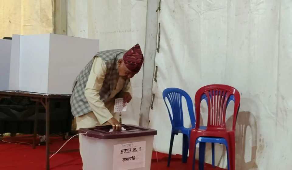 कांग्रेसको नयाँ नेतृत्व चयनका लागि मतदान सुरु, आजै मतगणना गरिने