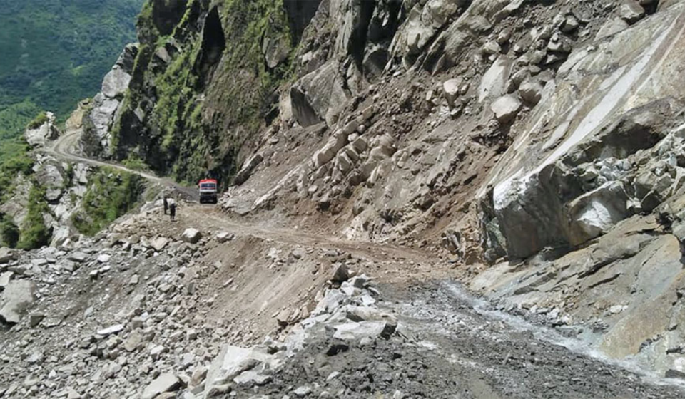 आज यी स्थानमा छन् सडक अवरुद्ध