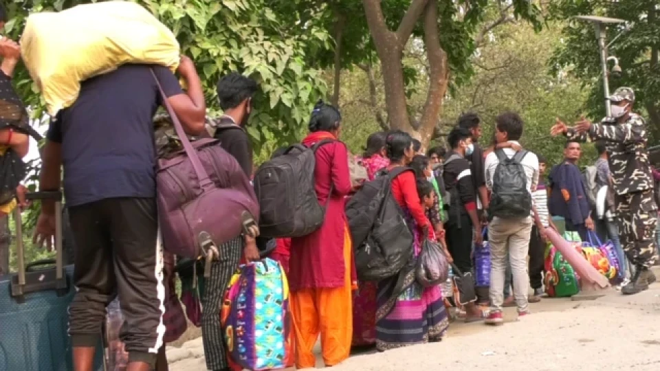 भारत हुँदै श्रमिक पठाएको विषयमा कारबाही भए प्रतिवाद गर्ने व्यवसायीको चेतावनी