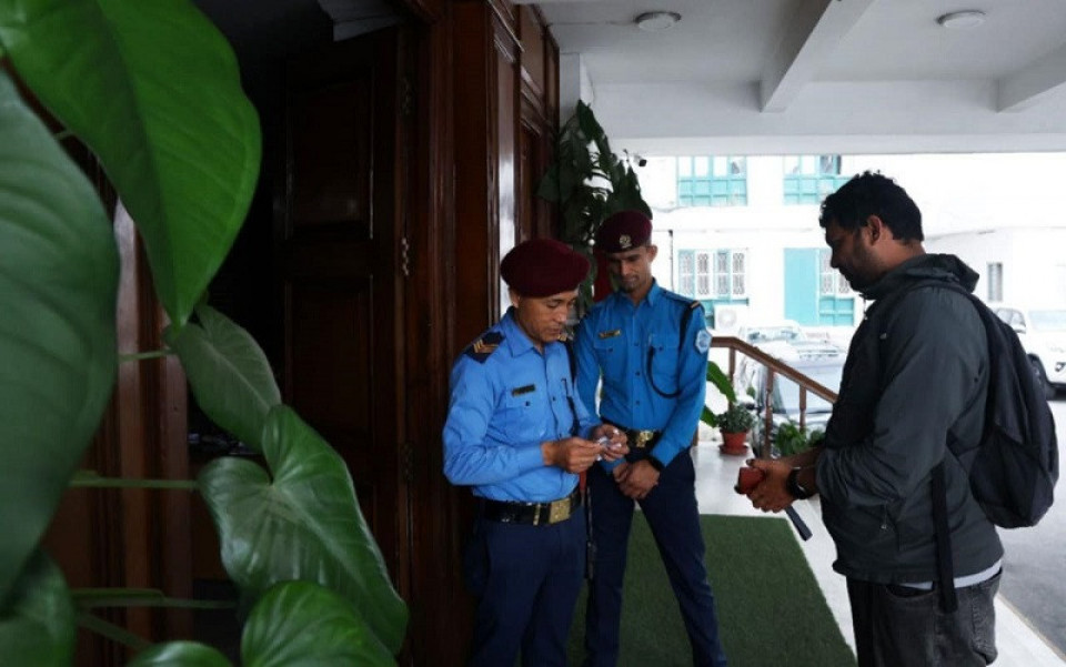 अर्थ मन्त्रालय प्रवेशमा कडाइ